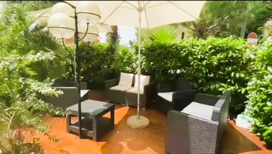 Villa Sante Residence Pesaro Buitenkant foto