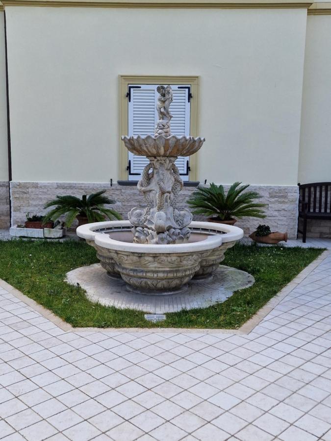 Villa Sante Residence Pesaro Buitenkant foto